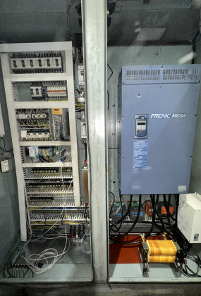 **제강 전기판넬 세정 작업