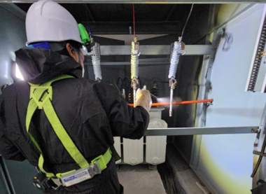 김포공장 전기판넬 세척 작업